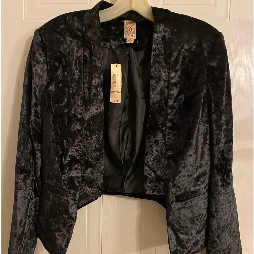 Vintage Decree Black Velvet Look Jacket Sz M NWT😊😊